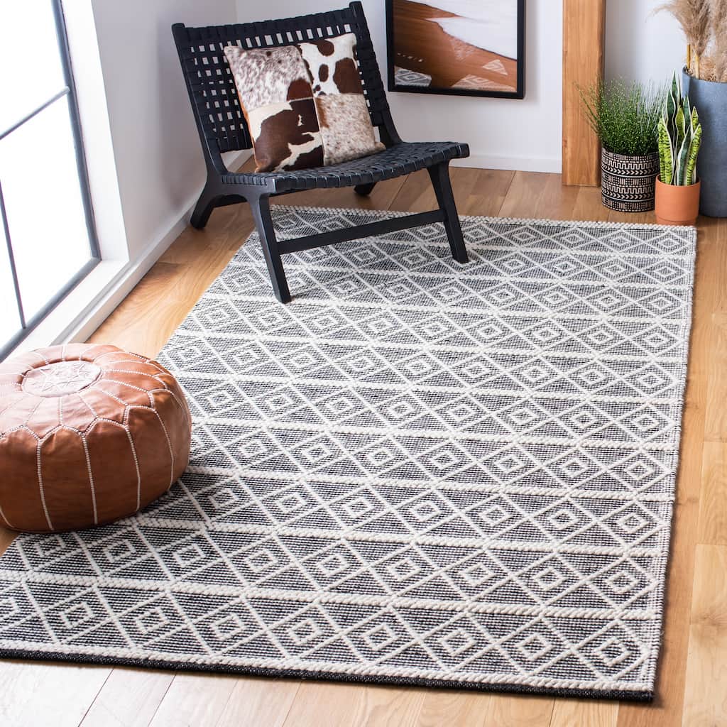 SAFAVIEH Handmade Natura Vilfridur Wool Rug