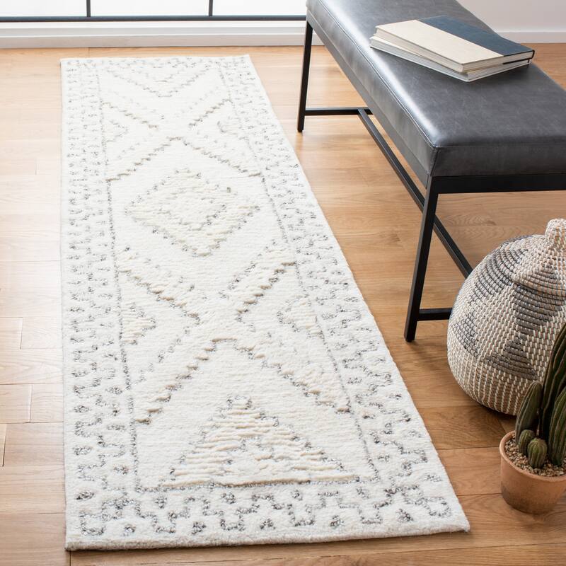 SAFAVIEH Handmade Casablanca Shag Kika Wool Rug - 2'3" x 8' Runner - Ivory/Grey