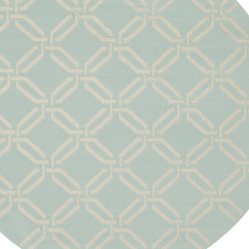 Gotij Power Loomed Geometric Stain Resistant Area Rug By HomeRoots - 63' X '63' X '0.5