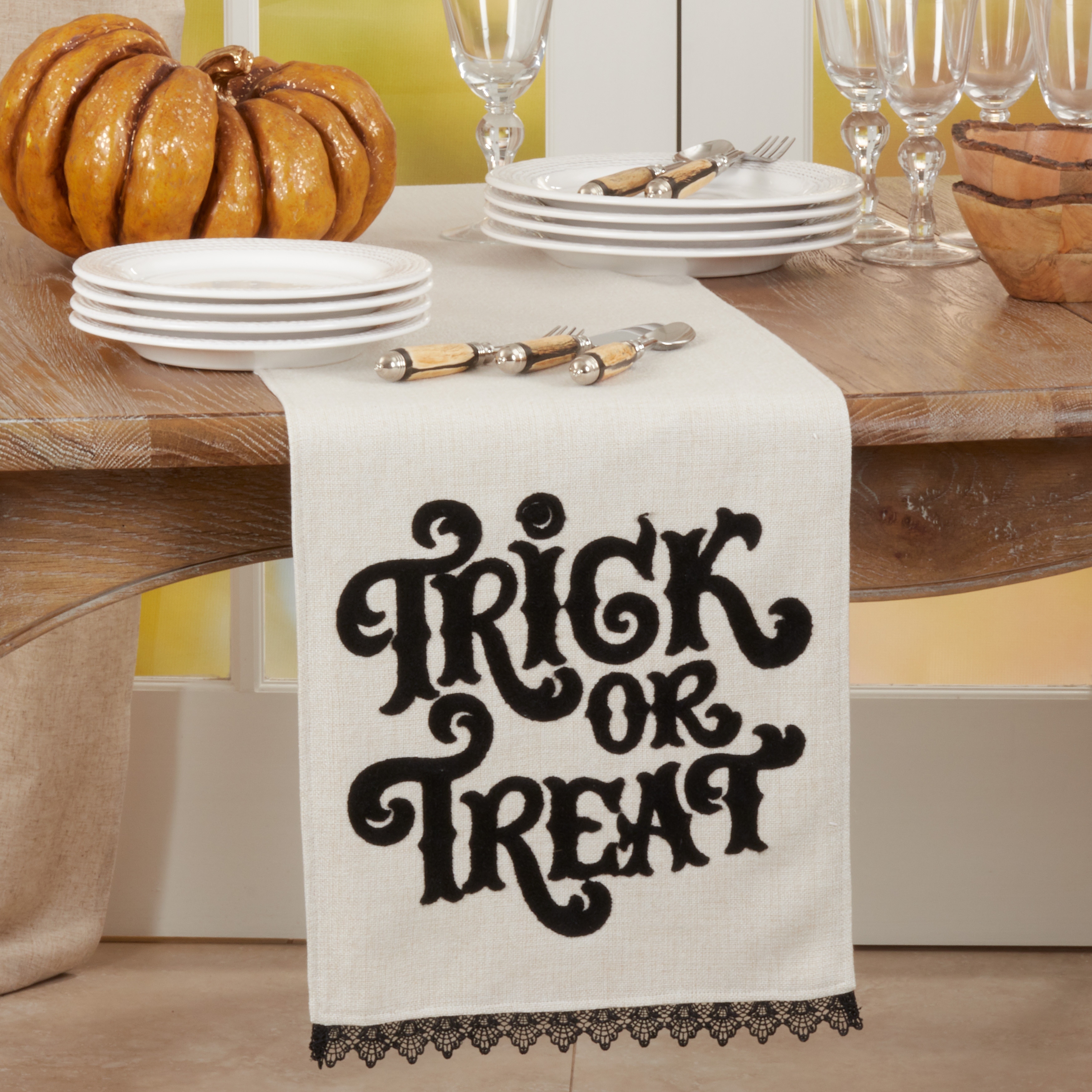 Saro Lifestyle Halloween Table Runner With Trick Or Treat Design - 14"x72"
