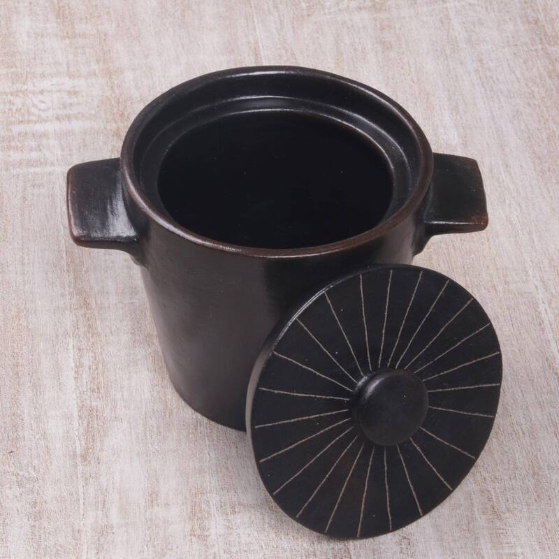 Handmade Lombok Delight Ceramic jar (Indonesia)