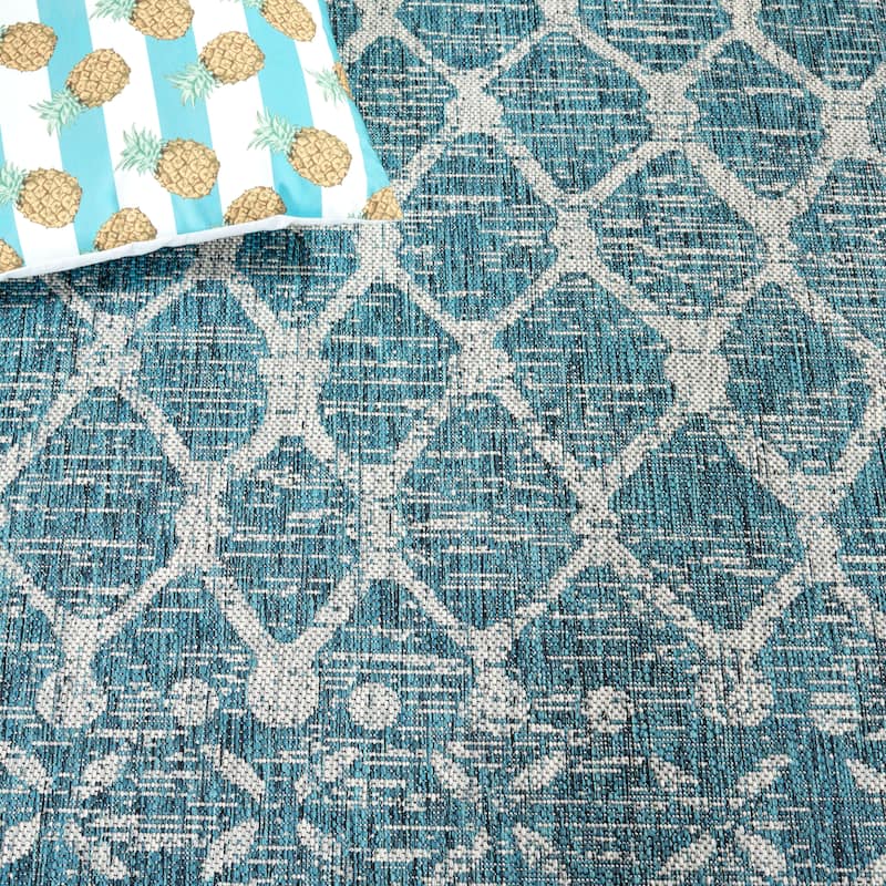 SAFAVIEH Courtyard Jancee Transitional Rug
