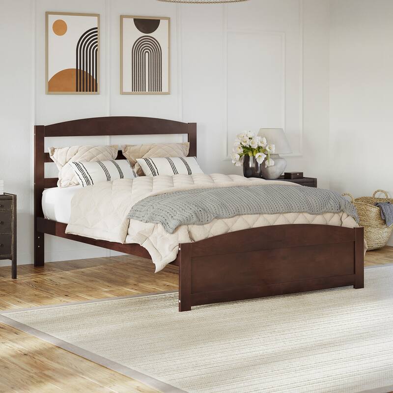 Warren Full Platform Bed with Matching Footboard in Walnut