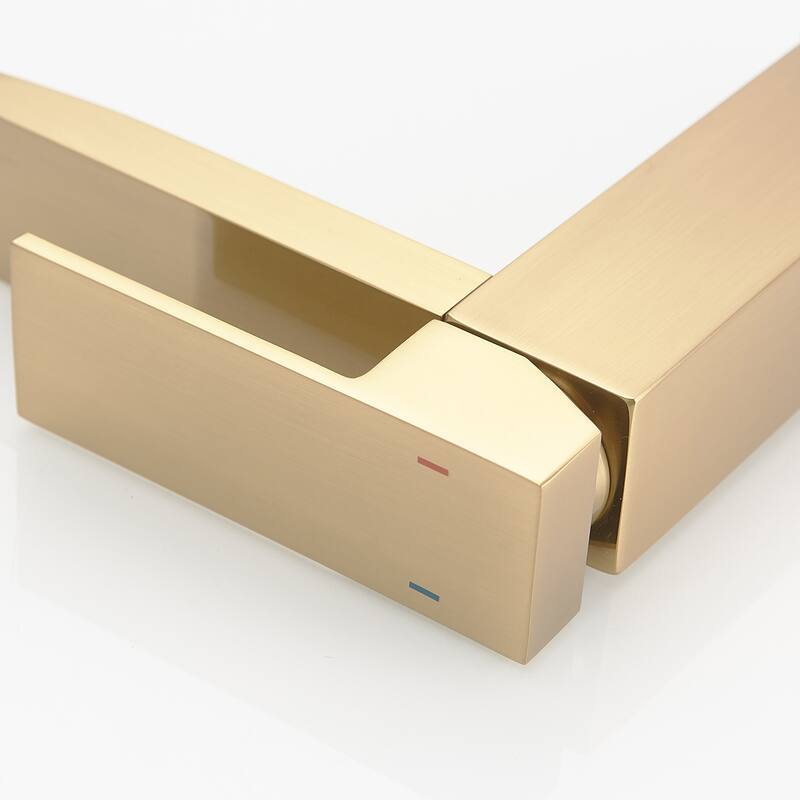 Single Hole Single-Handle Bathroom Faucet