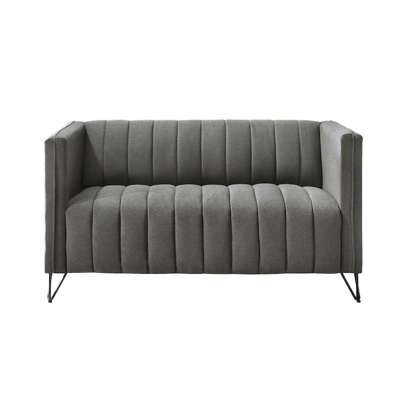 Clayfell Kurtis Square Arm Living Set