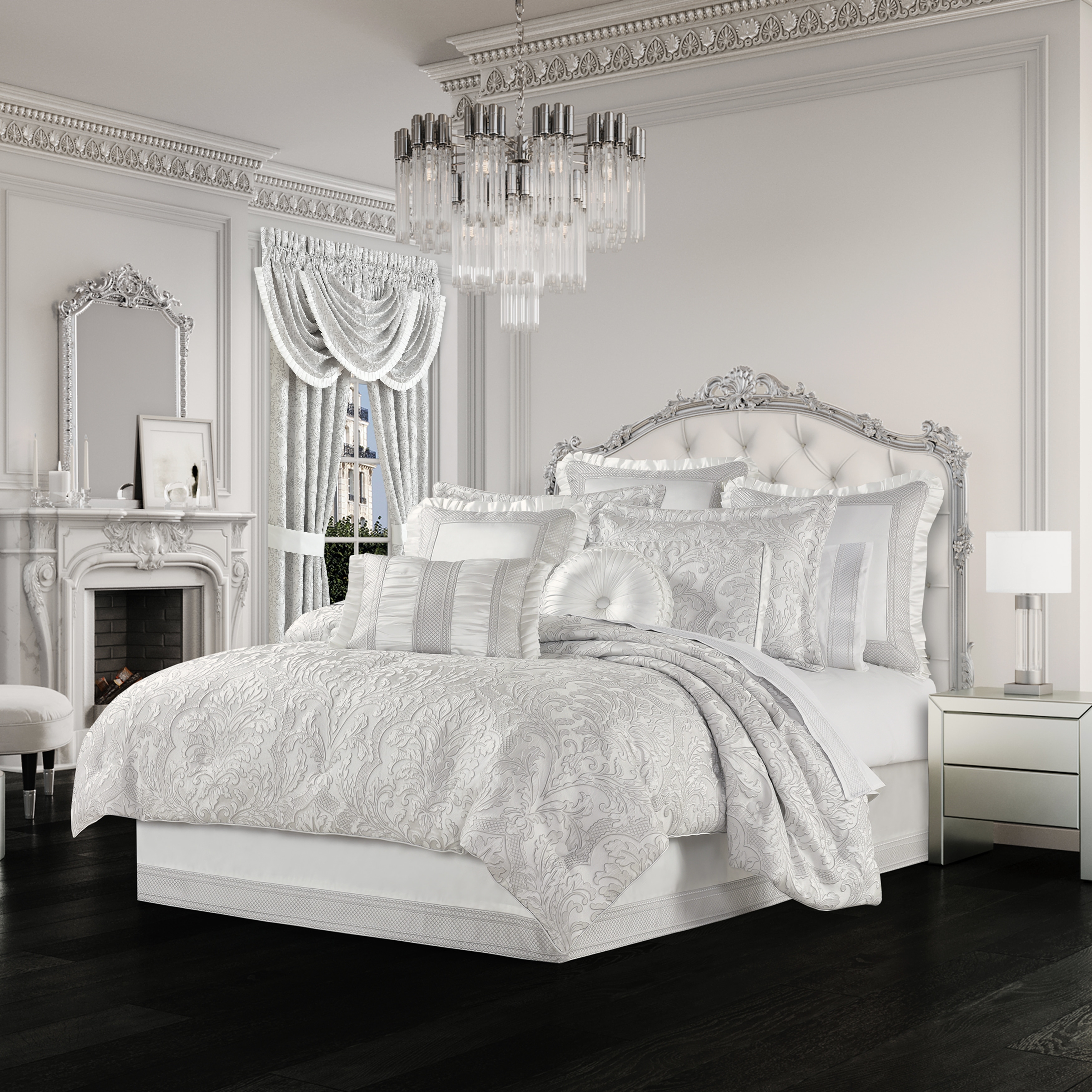 J. Queen New York Brunello Comforter Set