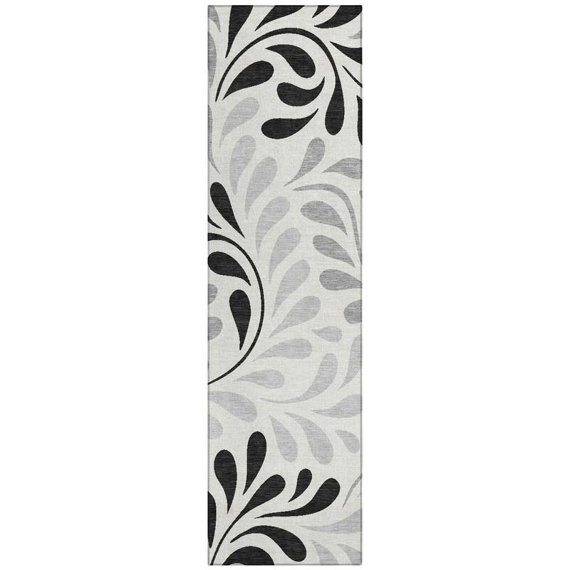 Machine Washable Indoor/ Outdoor Floral Arabesque Chantille Rug