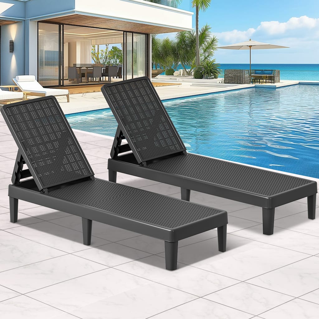 Outdoor recliner with adjustable back