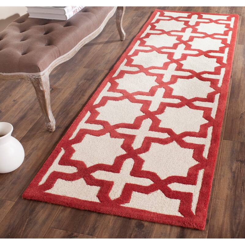 SAFAVIEH Handmade Cambridge Remedios Geometric Wool Rug - 2'6" x 8' Runner - Ivory/Rust