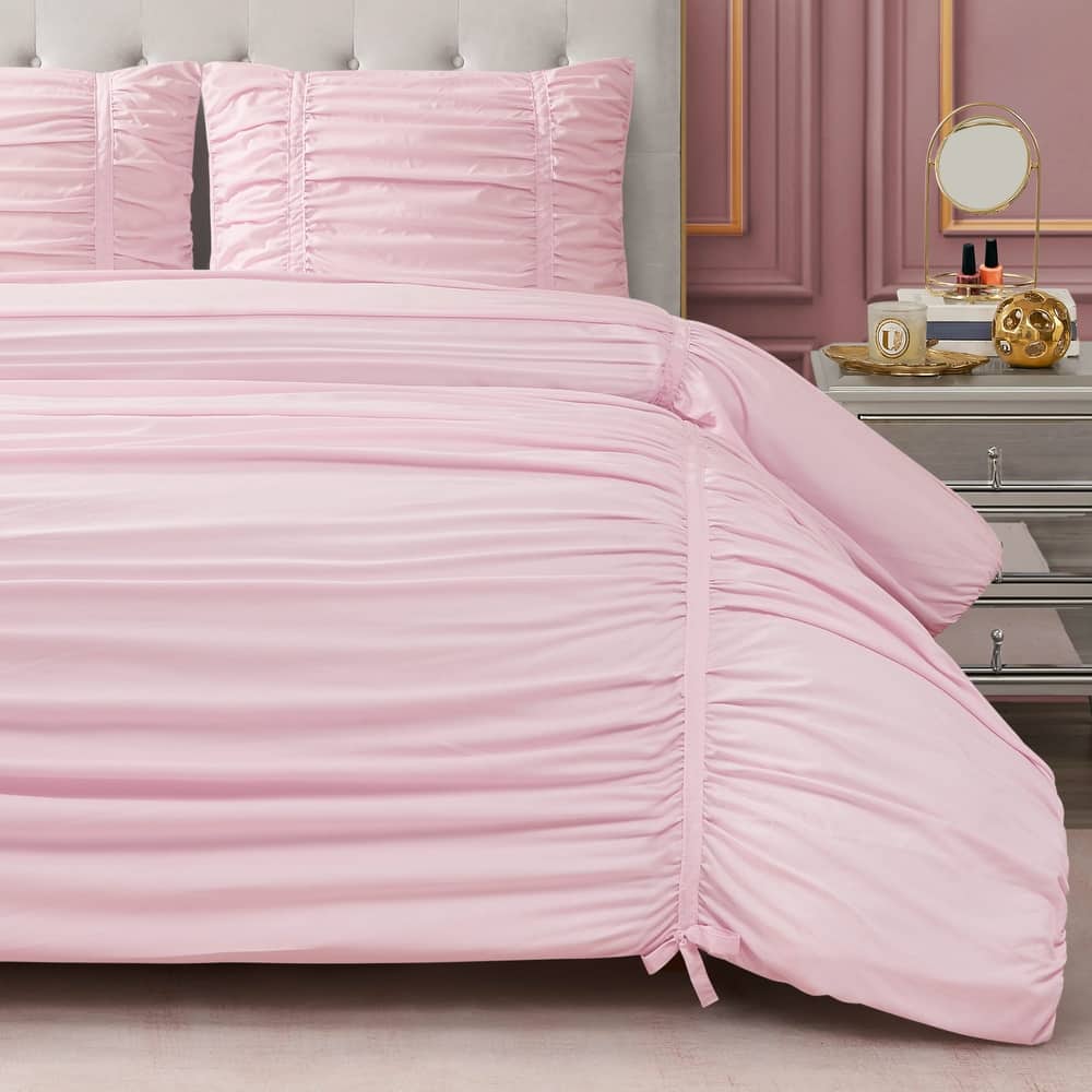 Juicy Couture Ribbon Ruched Comforter Sets