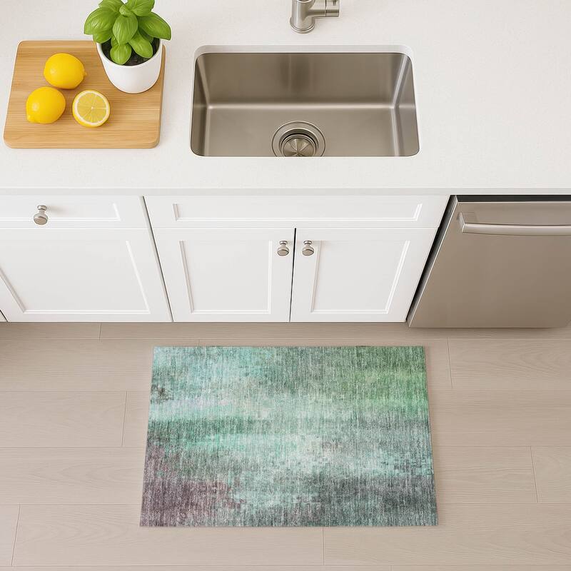Machine Washable Indoor/ Outdoor Abstract Ombre Chantille Rug
