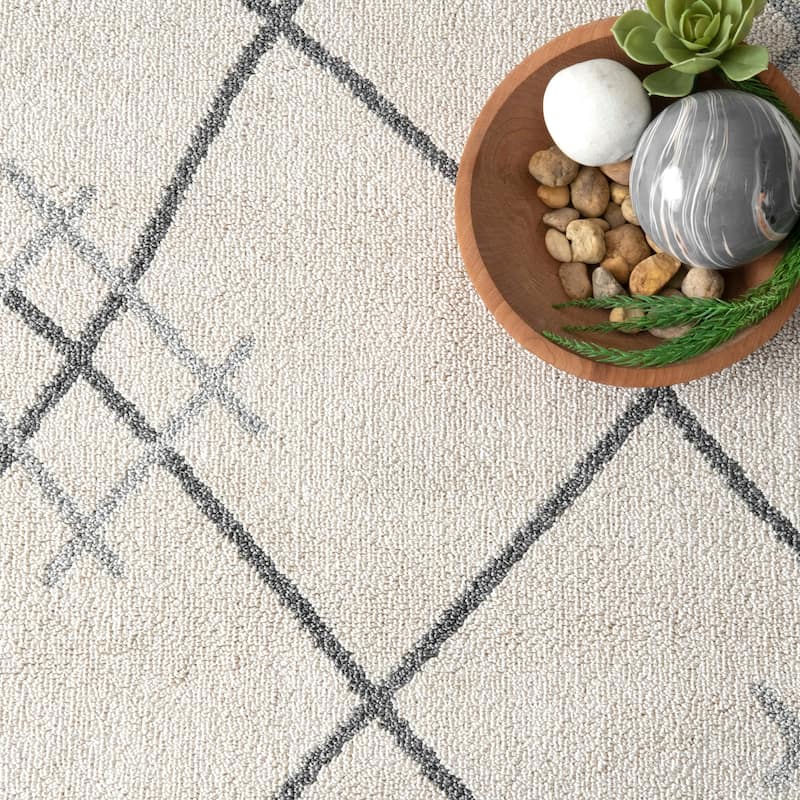 Nuloom Contemporary Modern Trellis Outdoor Tassel Area Rug