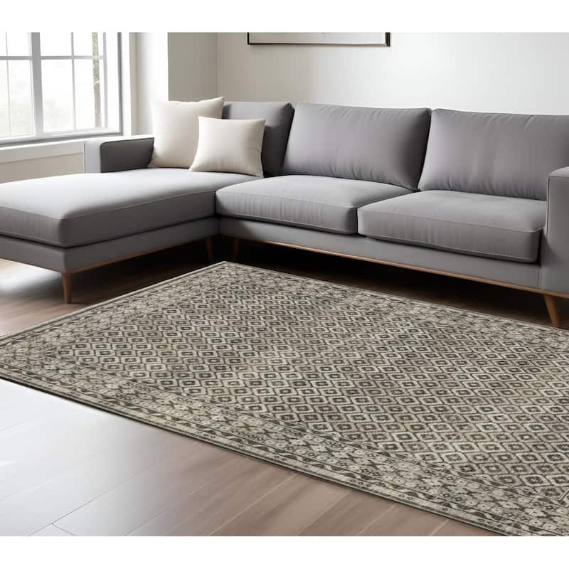 HomeRootsDiamond Traditional Rectangle Area Rug - 133.86' X '94.49' X '0.32