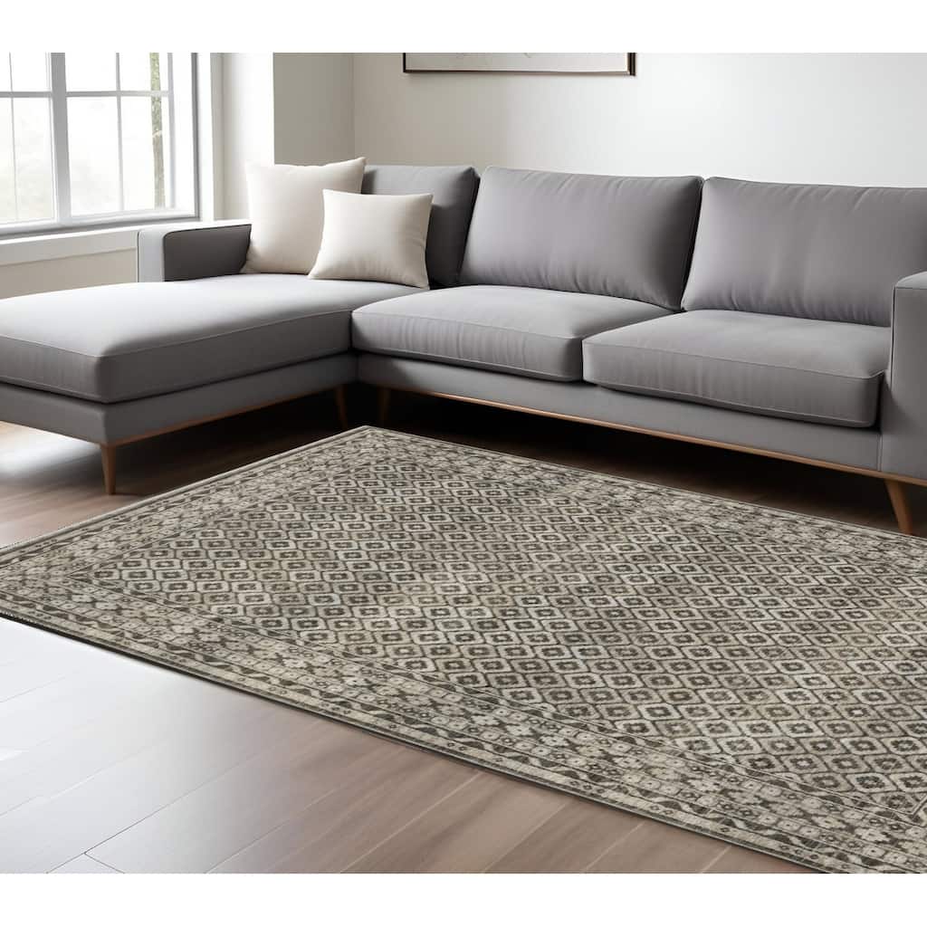 HomeRootsDiamond Traditional Rectangle Area Rug