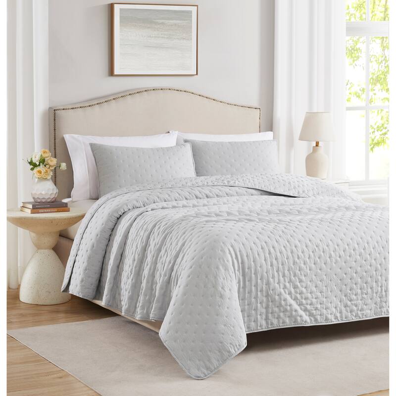 Cayla Microfiber Embossed Quilt Set - Silver - Queen