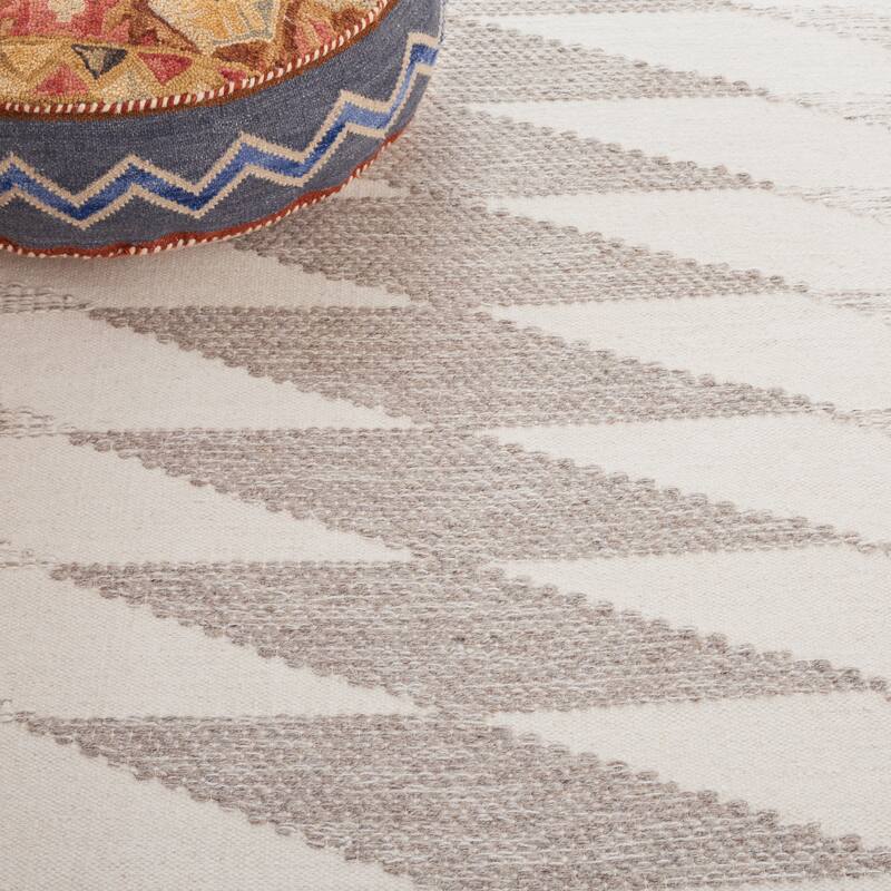 SAFAVIEH Kilim Pam Transitional Wool Rug