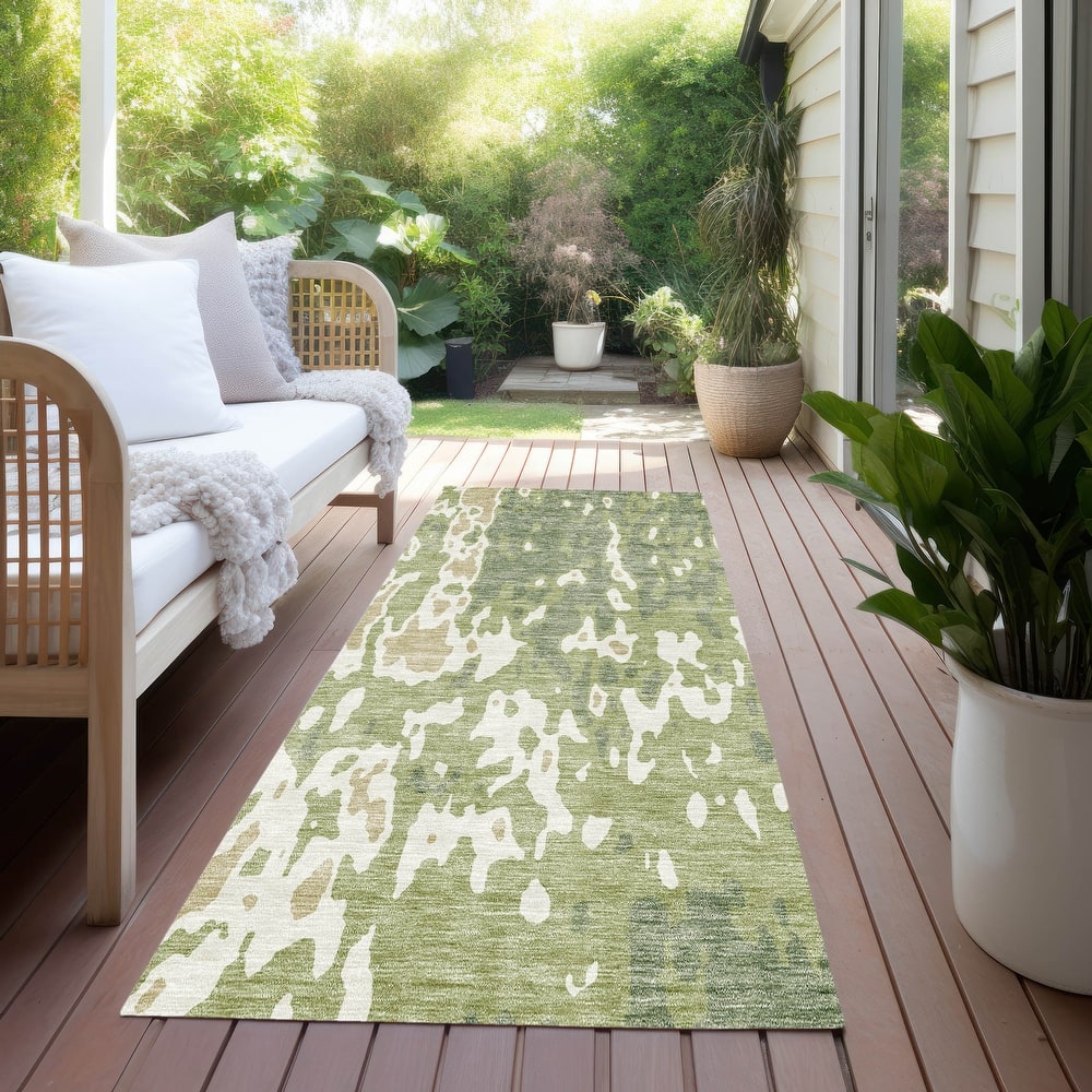 Machine Washable Indoor/ Outdoor Abstract Contemporary Chantille Rug