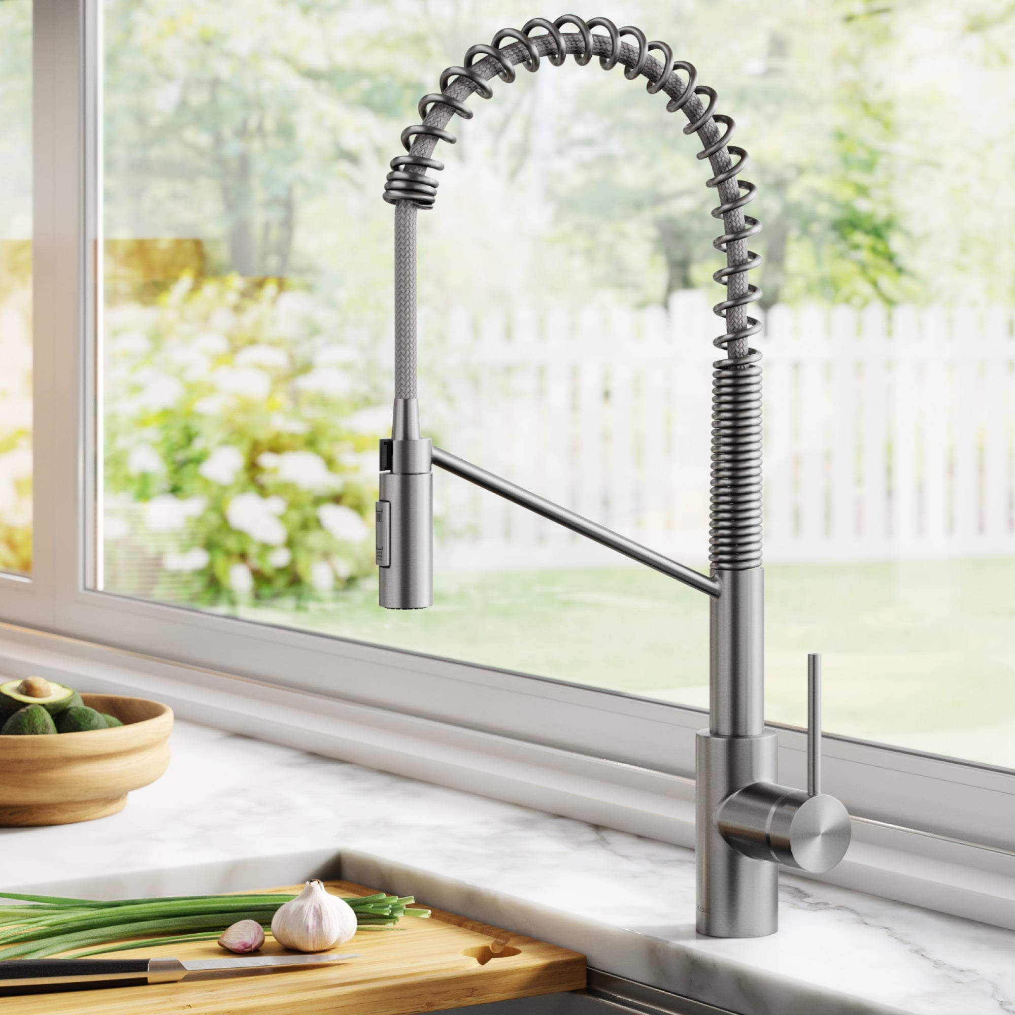 KRAUS Kitchen Faucet with Integrated Water Filter Spout