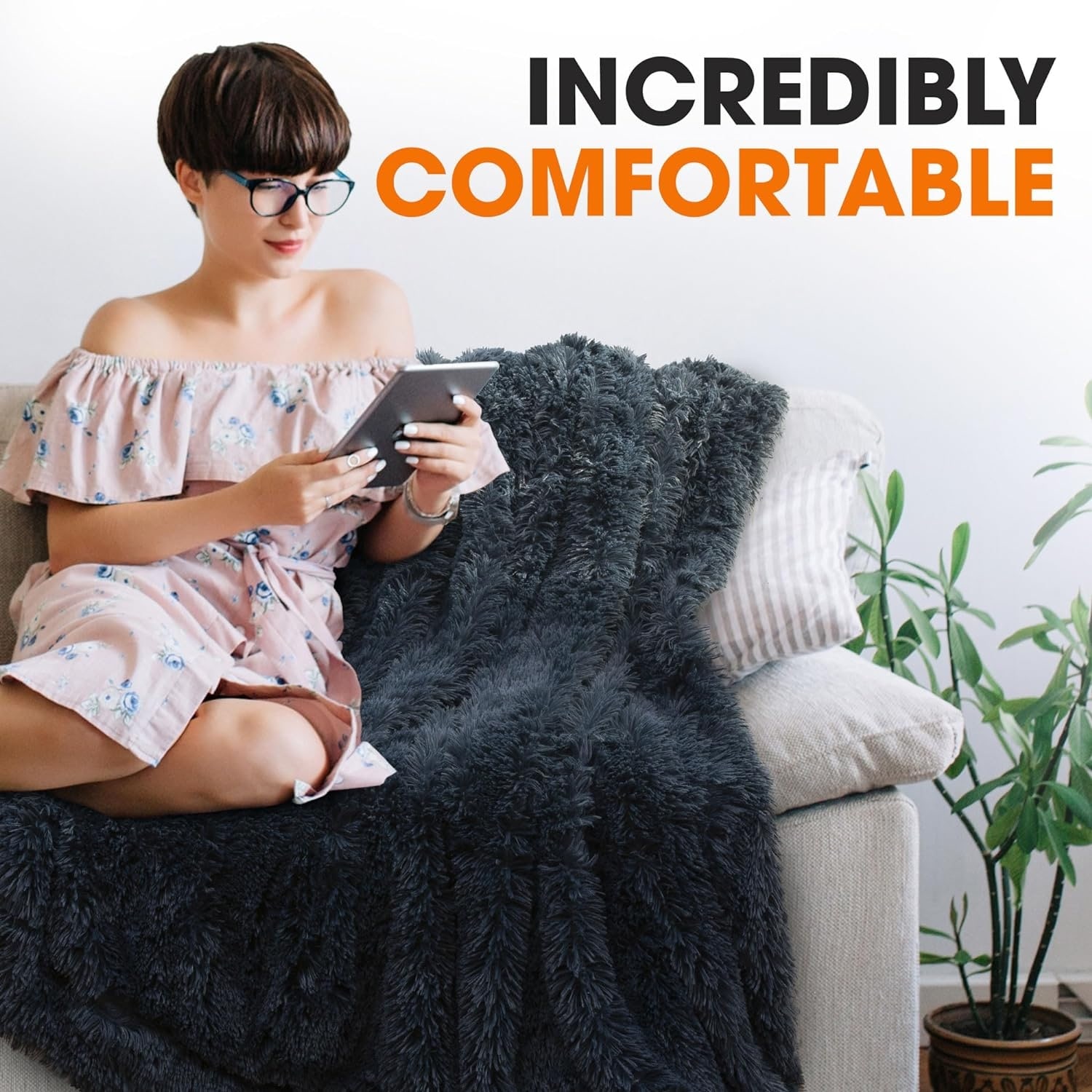 Cheer Collection Reversible Faux Fur Accent Throw Blanket-image