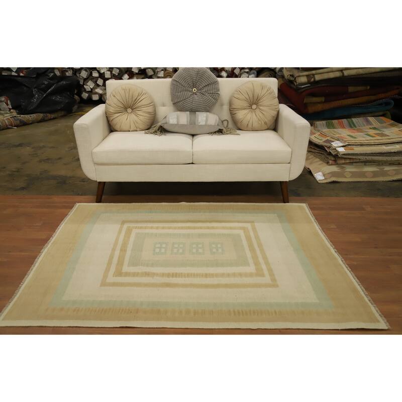 Hand Woven Oriental 100% Wool Carpet Southwestern Modern Beige & Ivories Kilim Area Rug - 5' 8'' X 4' 2''