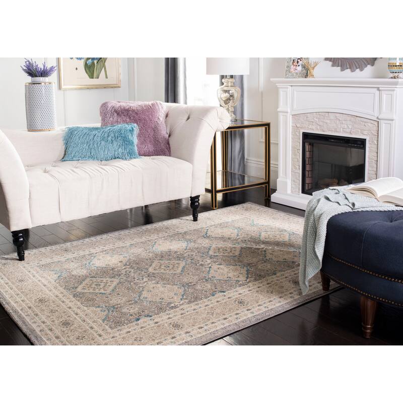 SAFAVIEH Sofia Gina Distressed Vintage Boho Oriental Rug