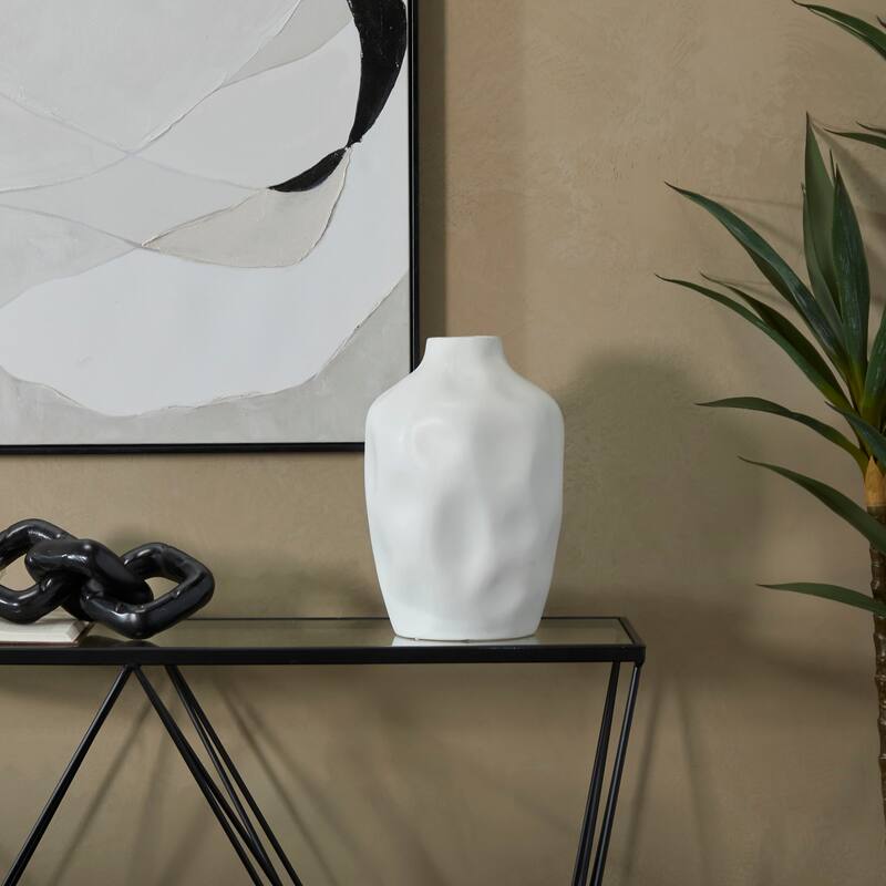 CosmoLiving by Cosmopolitan Minimalist Ceramic Faceted Vase - White or Black - White
