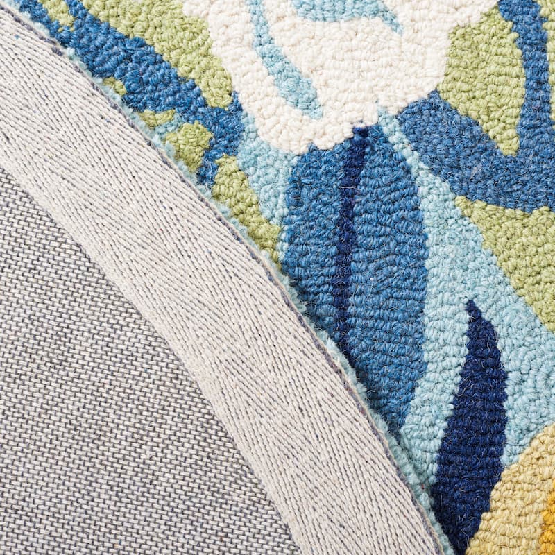 SAFAVIEH Handmade Chelsea Astronomy Floral Wool Rug