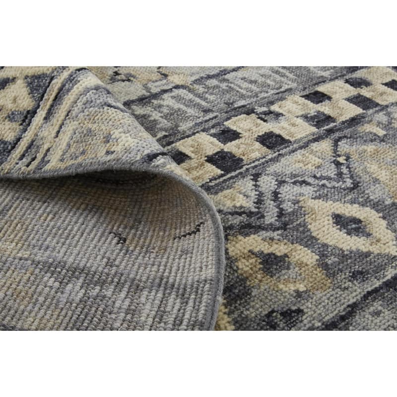Scottsdale Luxe Hand Knot Accent Rug, Charcoal Gray/Light Beige