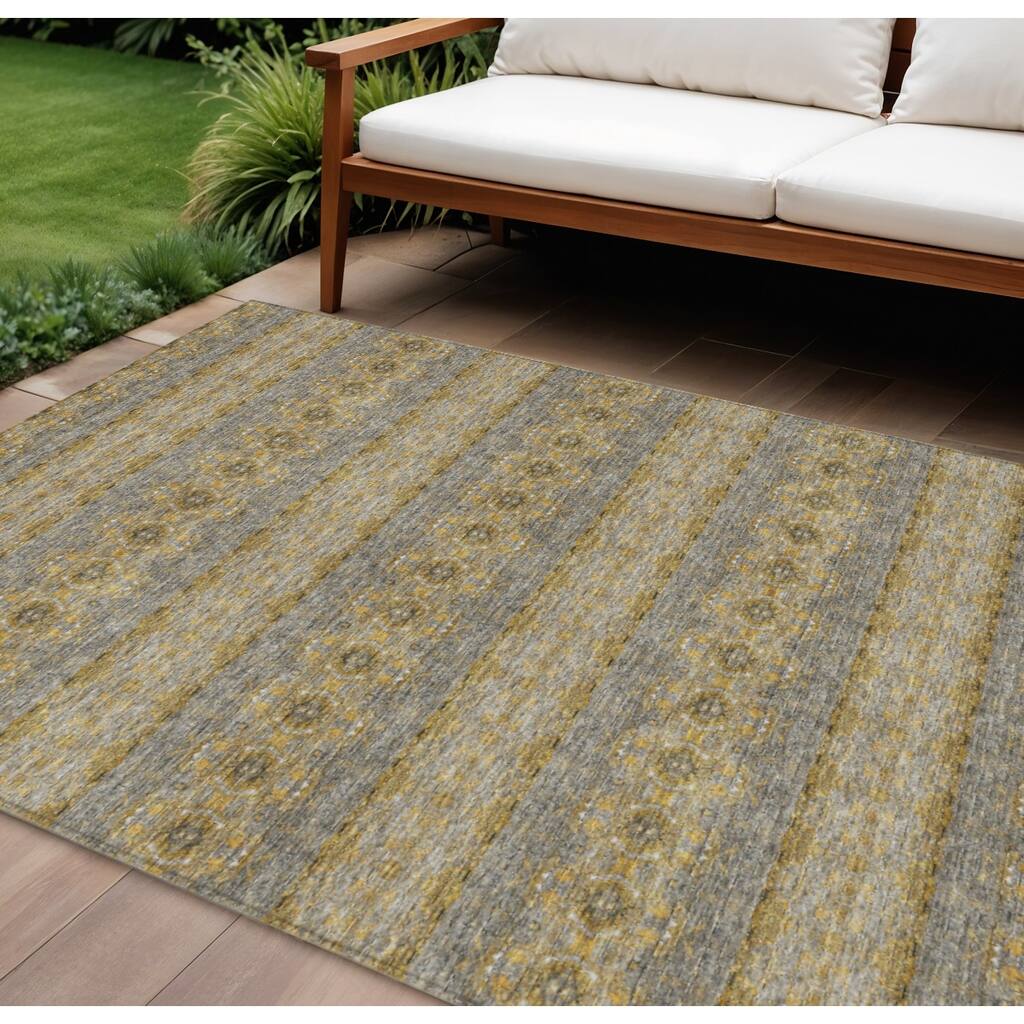 HomeRoots Floral Medallion Transitional Rectangle Outdoor Rug