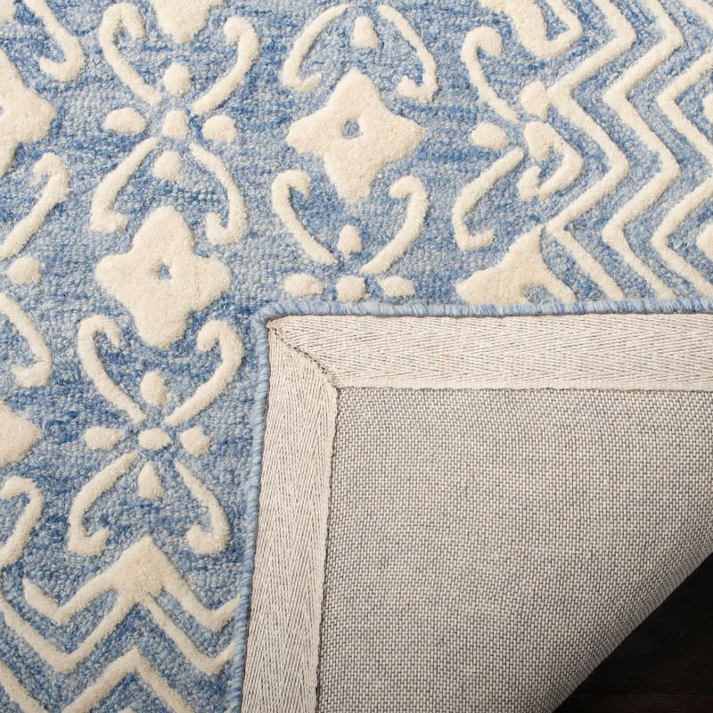 SAFAVIEH Handmade Blossom Manuela Modern Floral Wool Rug