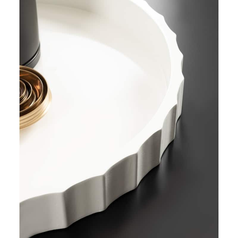 Kate and Laurel Lissi Round Tray