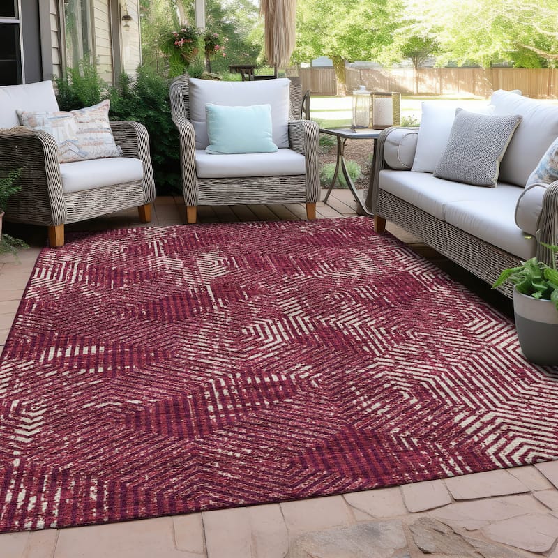 Machine Washable Indoor/ Outdoor Chantille Contemporary Maze Rug - Burgundy - 5' x 7'6"