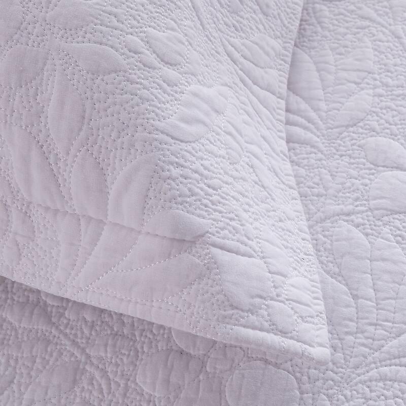 S&S Orchids & Ferns 3 Piece 100% Cotton Quilt Set