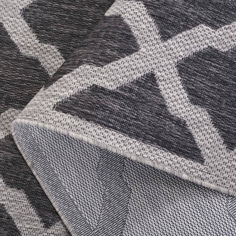 SAFAVIEH Beach House Iova Transitional Rug