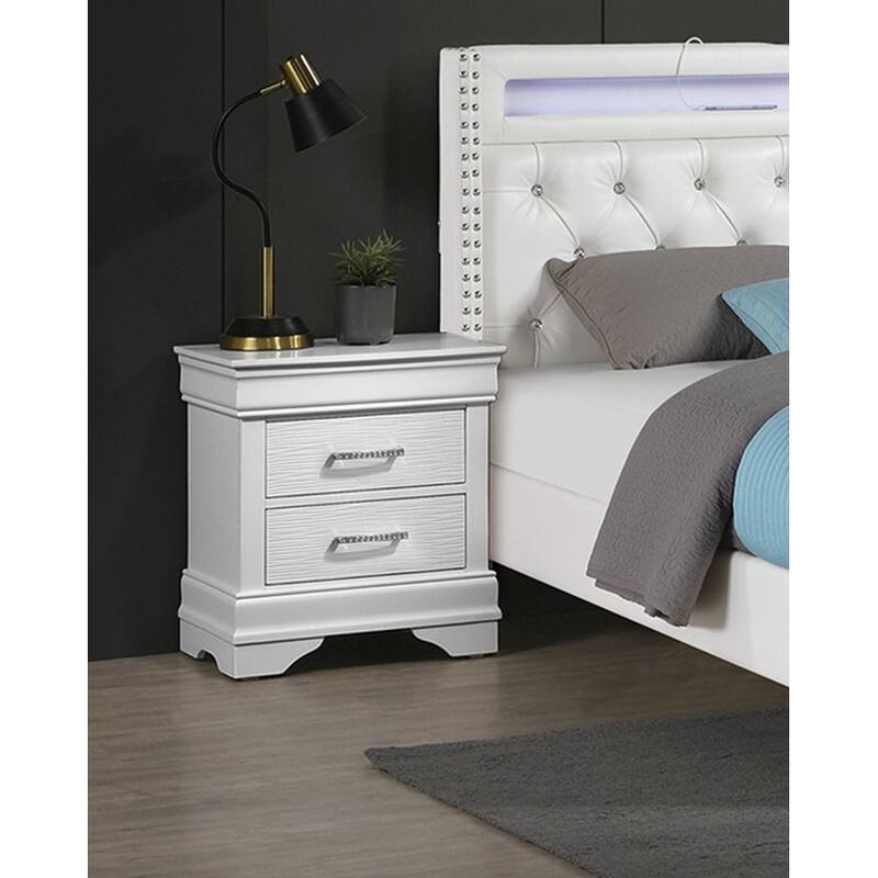 Charming Modern Nightstand with Spacious Drawers for Bedroom Enhancement