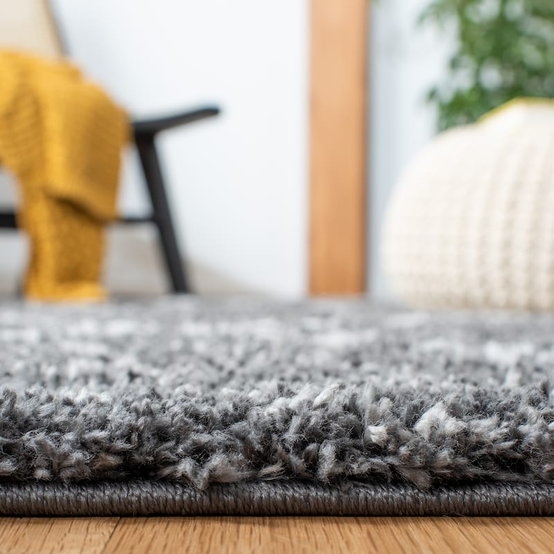 SAFAVIEH August Shag Todorka Trellis 1.26-inch Thick Rug