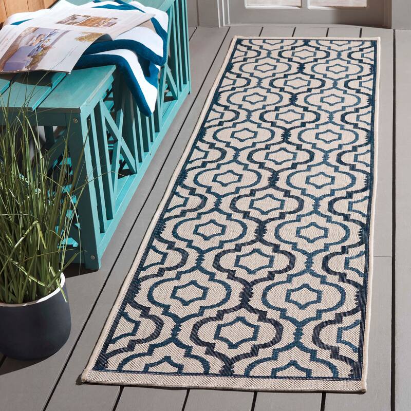 SAFAVIEH Courtyard Annmarie Indoor/ Outdoor Waterproof Patio Backyard Rug