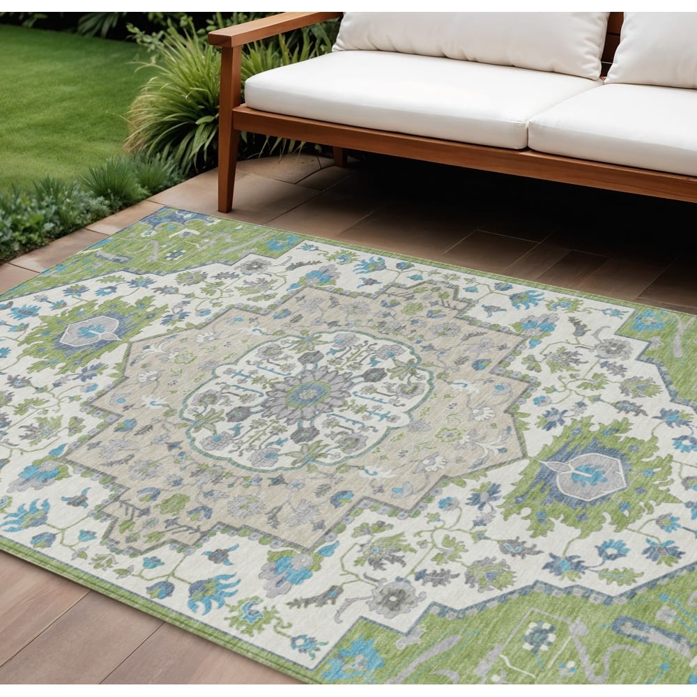 HomeRoots Oriental Traditional Rectangle Outdoor Rug