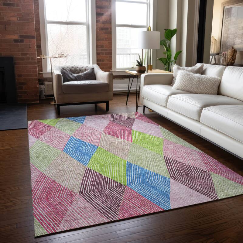 Machine Washable Indoor/ Outdoor Diamond Stripes Chantille Rug