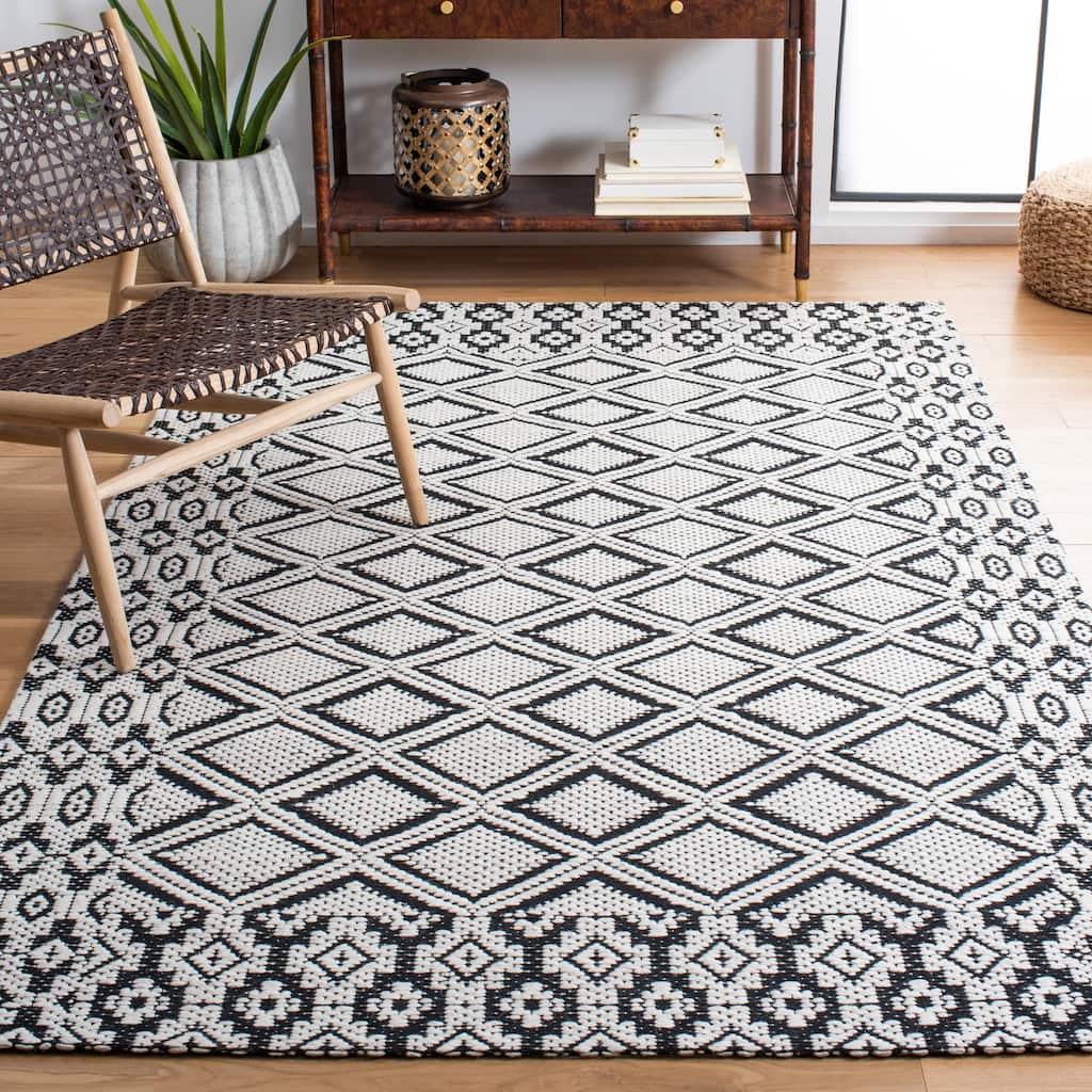 SAFAVIEH Handmade Marbella Hjalmdis Geometric Wool Rug