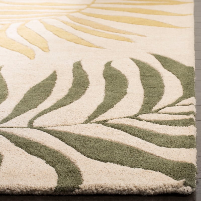 SAFAVIEH Handmade Soho Carley Ferns N.Z. Wool Rug