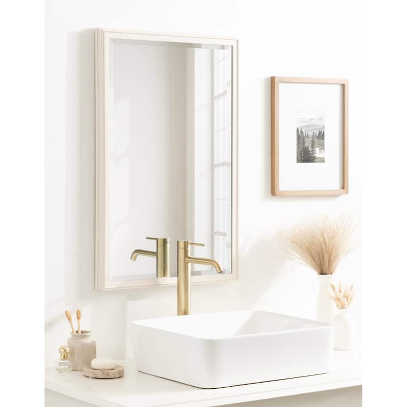 Kate and Laurel Oakhurst Rectangle Wall Mirror