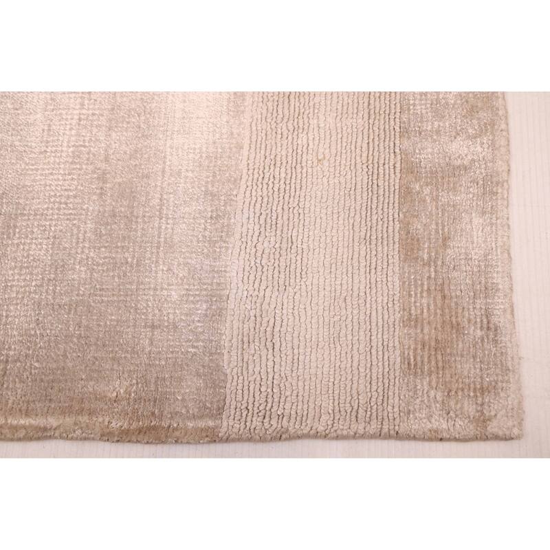 ECARPETGALLERY Hand Loomed Loreto Ivory Viscose Rug - 5'4 x 7'7