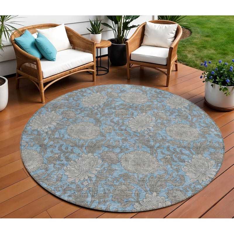 HomeRoots Floral Transitional Rectangle Outdoor Rug - 8' Round