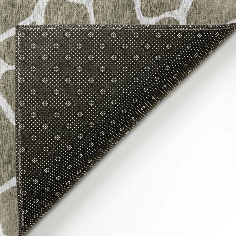 Addison Safari Giraffe Animal Print Area Rug