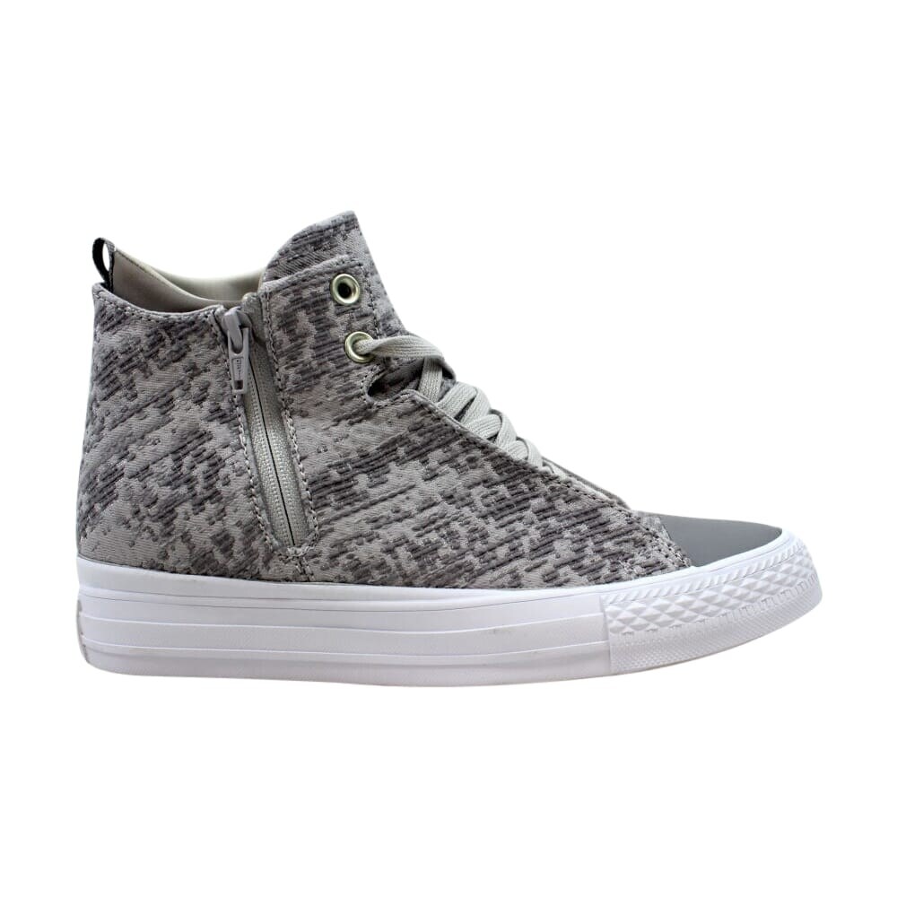 Shop Converse Women S Chuck Taylor All Star Selene Winter Knit Mid