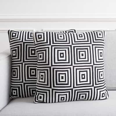 SAFAVIEH Giacomina 18-inch Square Decorative Throw Accent Pillow with Insert (Set of 2)