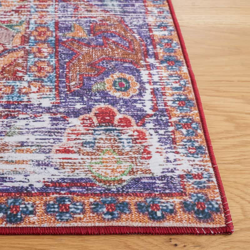 SAFAVIEH Tucson Machine Washable Slip Resistant Khulud Traditional Rug