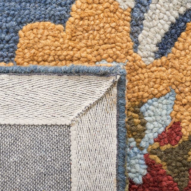 SAFAVIEH Handmade Blossom Nelia Modern Floral Wool Rug
