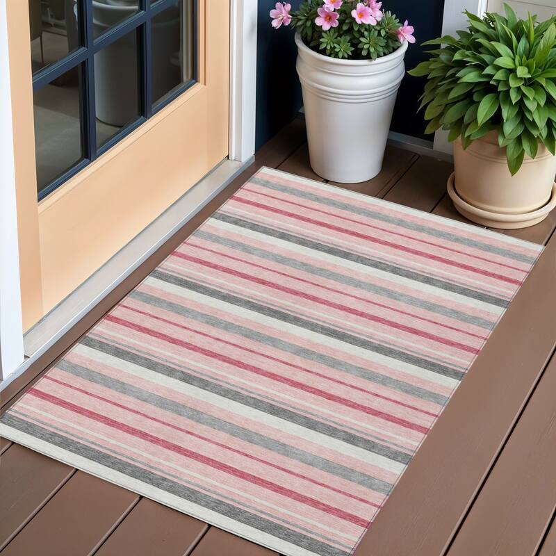 HomeRoots Striped Transitional Rectangle Outdoor Rug - 3' x 5'